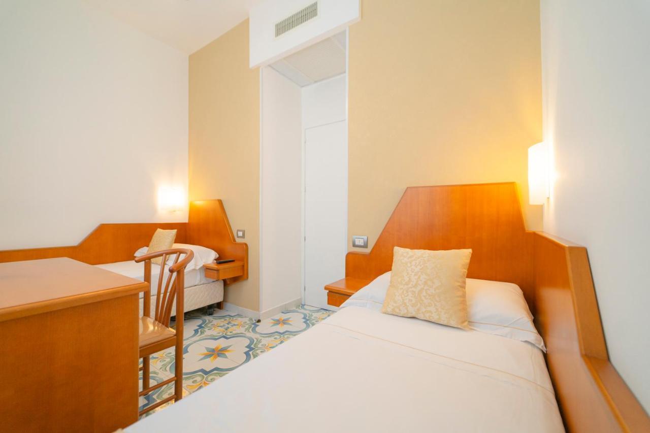 Hotel San Pietro Maiori Luaran gambar