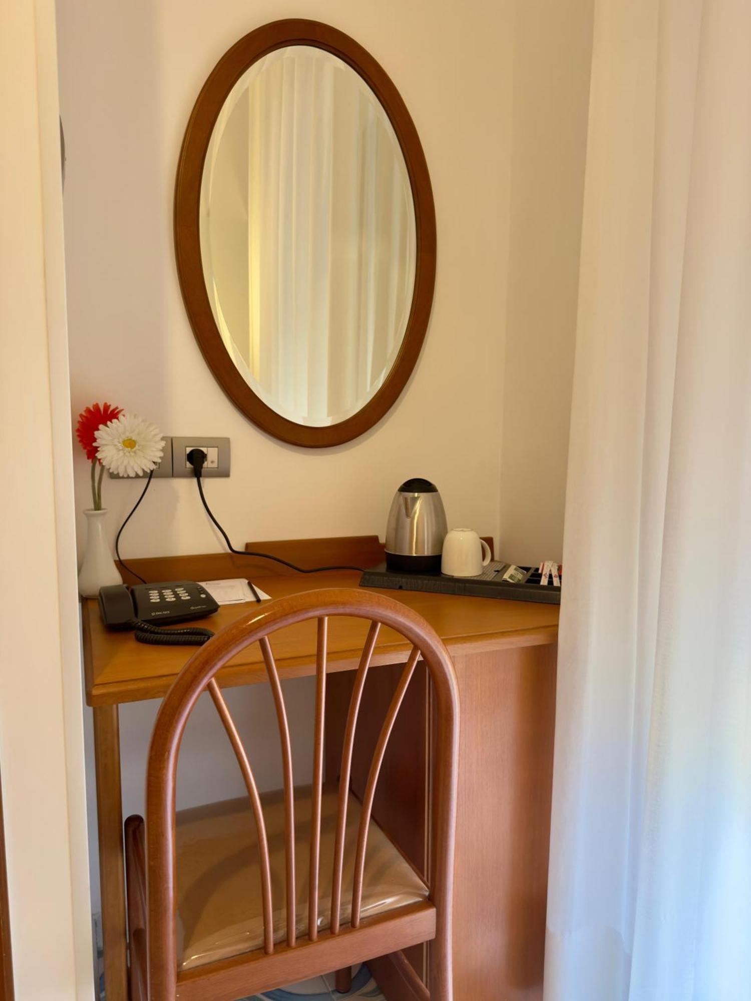 Hotel San Pietro Maiori Luaran gambar